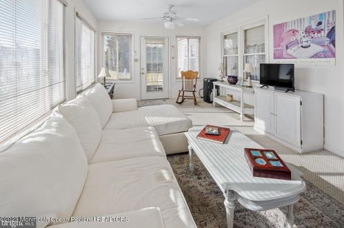 10 Lowell Ct, Bricktown NJ  08724-2423 exterior