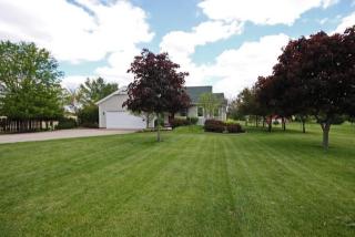 2320 Shawnee Trl, Circleville, OH 43113-8939