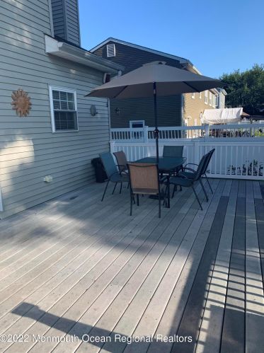 257 Spruce Dr, Bricktown NJ  08723-7150 exterior