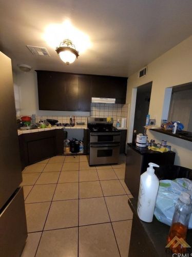 133 Real Rd, Bakersfield, CA 93309-1816