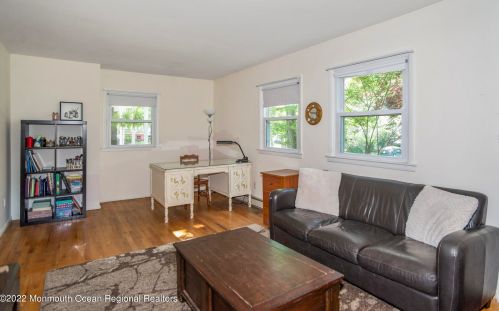 345 Princeton Ave, Berkeley Township NJ  08721-2321 exterior