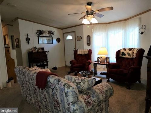 1 Kimberly Ave, Smithville, PA 17560-9302