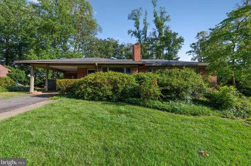3541 Devon Dr, Falls Church, VA 22042-4027