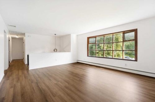 72 Spook Hl Rd, New Hamburg NY  12590-4305 exterior