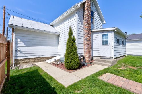 256 Oregon St, Johnstown OH  43031-1237 exterior