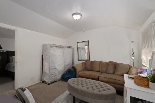 1433 Coolidge Ave, National City CA  91950-4421 exterior