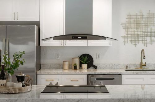 569 Crestmont Dr, Oakland CA 94619-2300 exterior