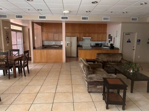 5325 Newcastle Ave, Van Nuys CA 91316-3081 exterior