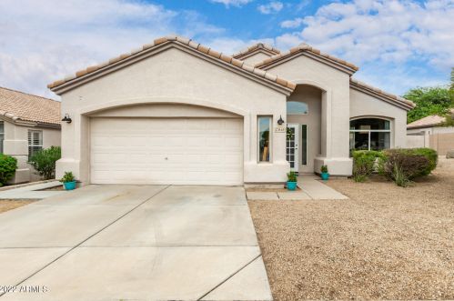 17848 15th St, Phoenix AZ  85022-1296 exterior