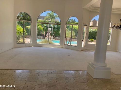 4551 Cochise Rd, Phoenix, AZ 85028-4239
