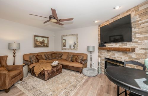 917 Keeneland Green Dr, Hamilton KY  41091-8025 exterior