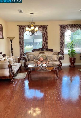 30 Crane Ct, Oakley, CA 94561-1694