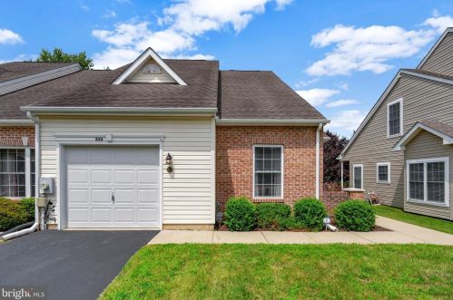 456 Sweetman Dr, Bear, DE 19701-3508