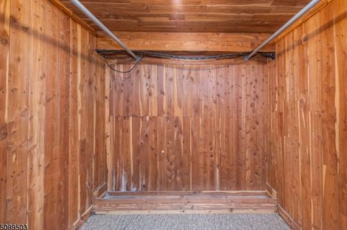 250 Jacksonville Rd, Lincoln Park NJ  07035-1505 exterior