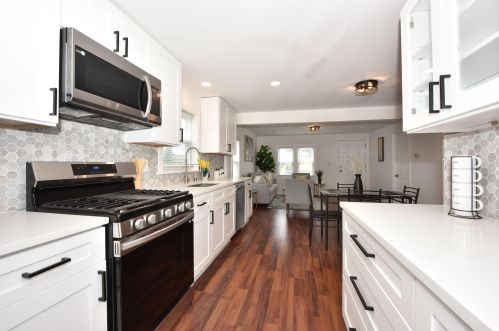 5348 91, Milwaukee WI 53224-5304 exterior