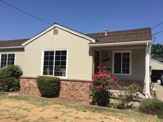1014 53rd St, Sacramento, CA 95819-3902
