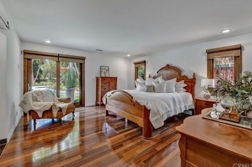 9851 Oakwood Cir, Orange CA  92861-1221 exterior