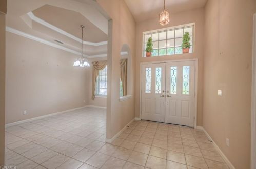 7517 Citrus Hill Ln, Naples FL  34109-0601 exterior