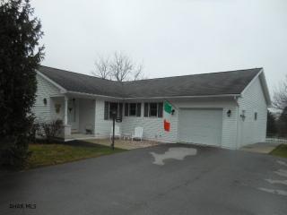1429 Sylvan Dr, Hollidaysburg, PA 16648-2731