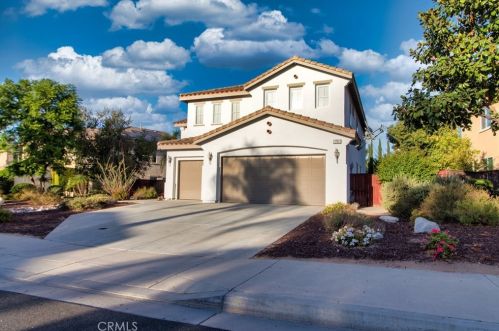 8740 Lodgepole Ln, Riverside, CA 92508-7142