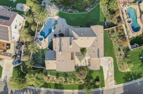 15106 Live Oak Springs Canyon Rd, Santa Clarita, CA 91387-4800