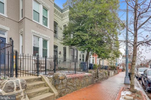 825 11th St, Washington DC  20002-3739 exterior