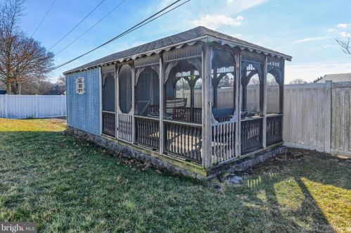 736 Prospect Ave, Lees Cross Roads PA  17257-8909 exterior