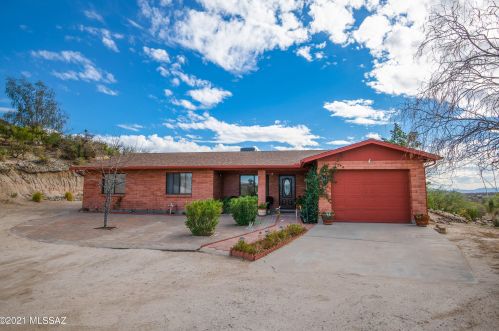 4490 Golder Ranch Dr, Tucson, AZ 85739-4276
