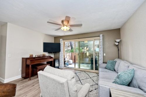 11892 Paseo Lucido, San Diego, CA 92128-3207