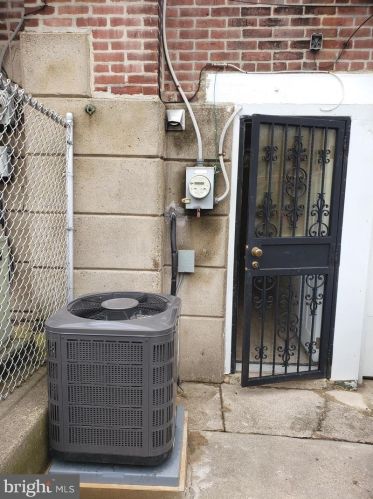 5151 C St, Philadelphia PA 19120-3621 exterior