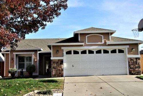 5742 Rose Brook Dr, Riverbank, CA 95367-3811