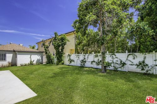 5143 Newcastle Ave, Van Nuys CA  91316-3512 exterior