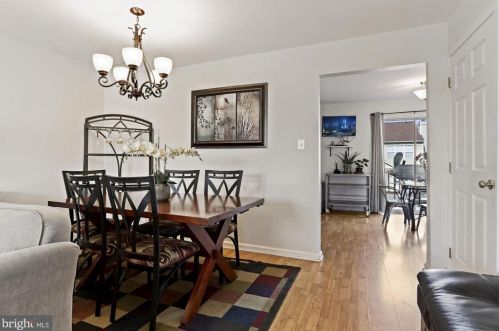 605 Warrenton Ter, Leesburg VA  20176-2466 exterior