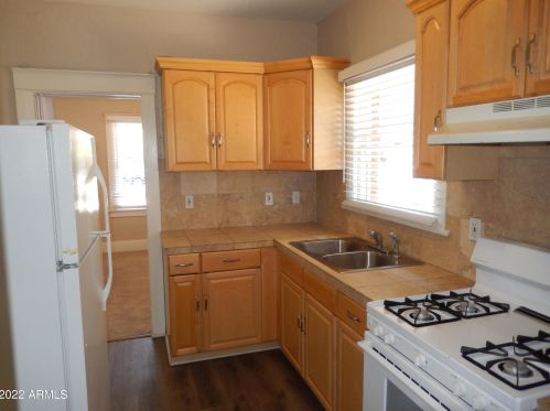 841 9th Ave, Phoenix AZ  85007-2315 exterior