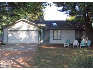 1833 B Ave, Mckinleyville, CA 95519-4015