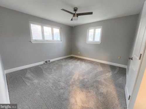 500 Grove Ln, Norristown PA  19406-3140 exterior