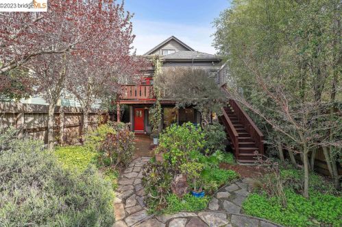 2122 Sacramento St, Berkeley CA  94702-1905 exterior