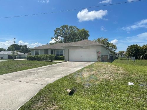 1302 25th St, Cape Coral, FL 33914-4154