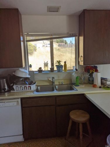 27310 Oriole Dr, Willits CA  95490-9420 exterior