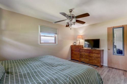 4630 Norwich Ave, Milwaukee WI 53220-2715 exterior