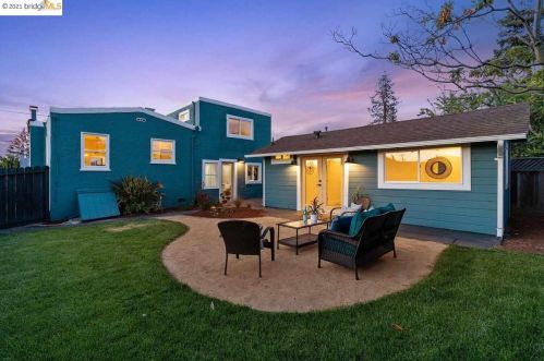 1360 Virginia St, Berkeley CA  94702-1459 exterior