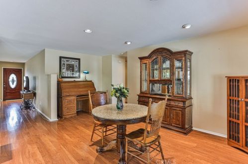 229 Woodlake St, Lake Elsinore CA  92530-1891 exterior