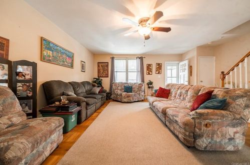 1450 233rd St, Bronx, NY 10466-3308