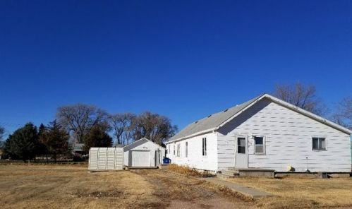 906 Maple St, Brule, NE 69127-3662