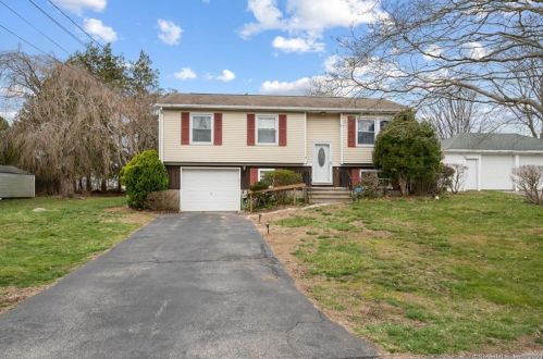 3 Sound View Dr, Waterford, CT 06385-3011