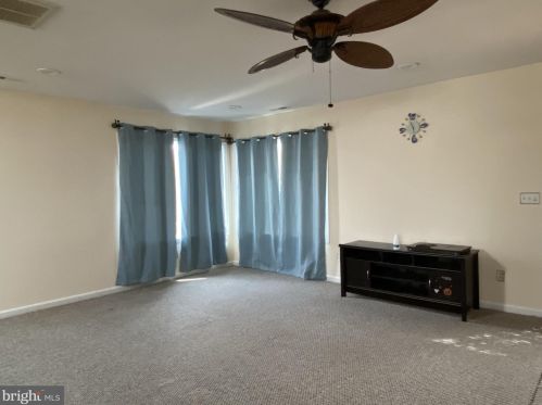 104 Broad Creek Rd, Laurel DE  19956-1124 exterior