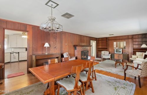 2500 Trinity Pl, Oxnard CA  93033-4814 exterior