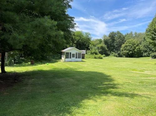 205 Randall Dr, New Castle PA  16105-5145 exterior