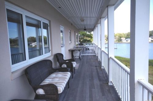 47 Rampasture Rd, Hampton Bays NY  11946-3108 exterior