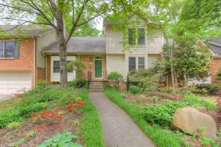 1027 Harrogate Dr, Knoxville, TN 37923-1956
